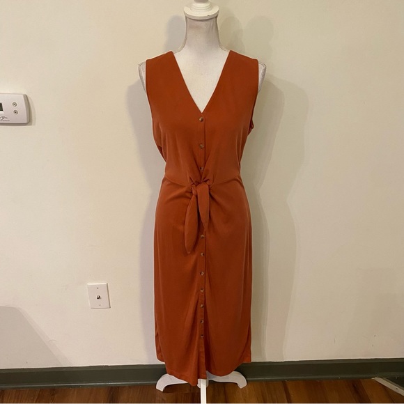 Lou & Grey Dresses & Skirts - Lou & Grey Sandwashed Tie Button Dress Size Medium